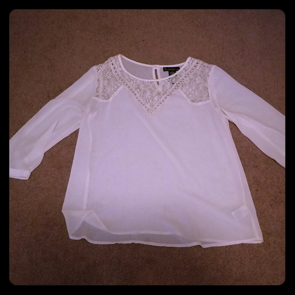 White lace embroidered accent blouse